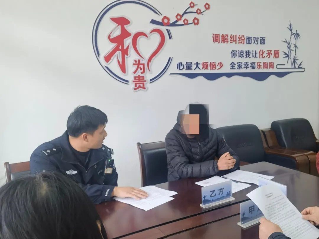 三所联动丨一棵树引发邻里不睦看崇明三所联动如何释法明理促和