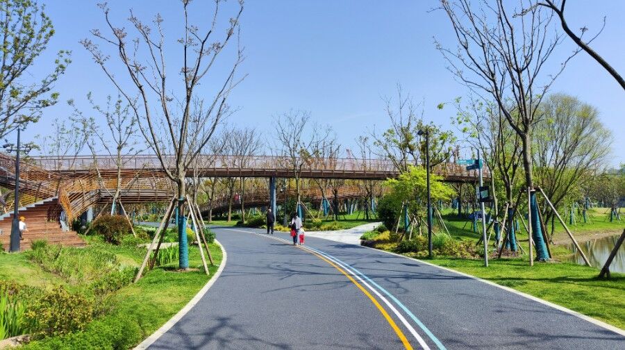 新晋遛娃胜地快来西岸自然艺术公园打卡吧