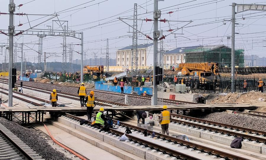 潍烟高铁瞄准收官目标全力冲刺
