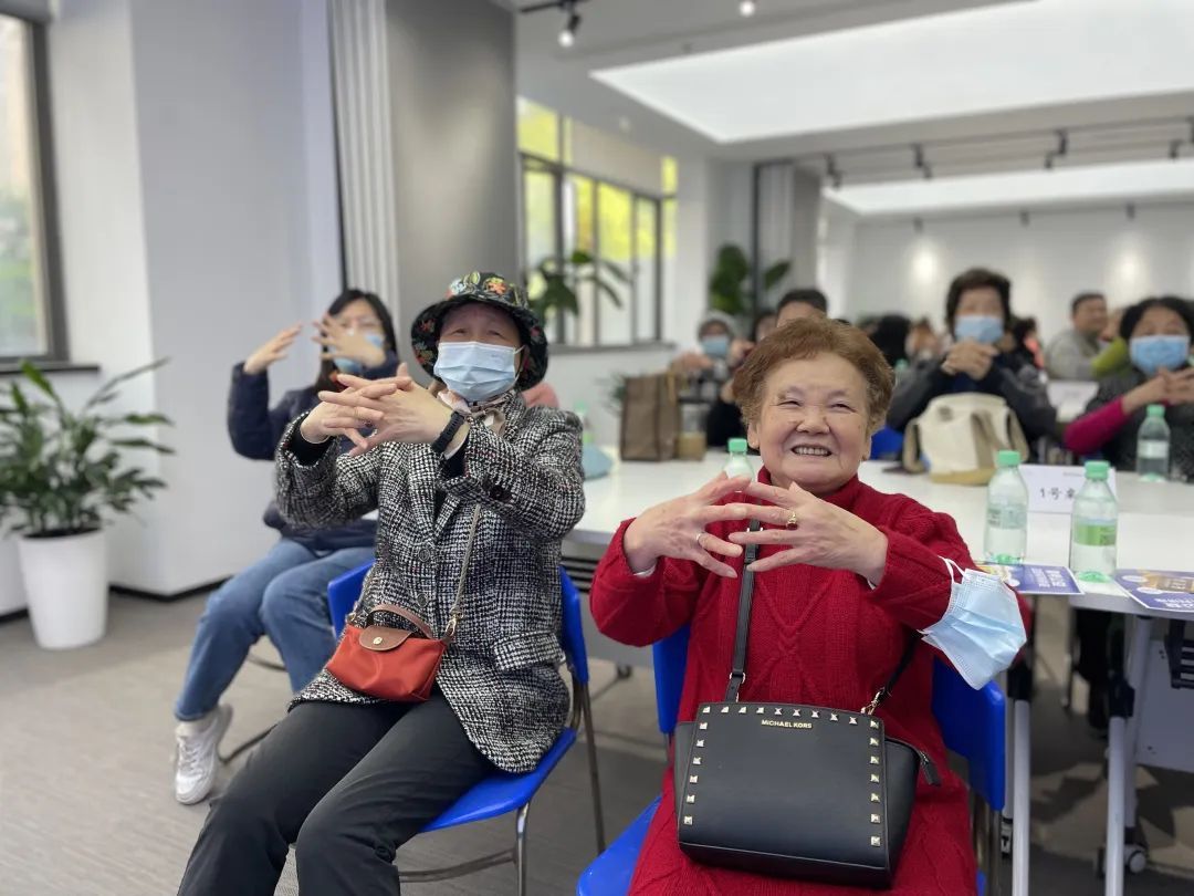 心理健康服务走进社区,让老人在家门口就能解"心病"!