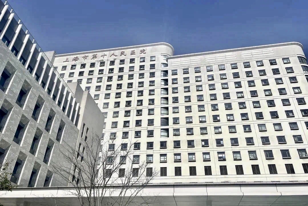 上海市第十人民医院成功为91岁高龄肝癌患者施行肿瘤切除术