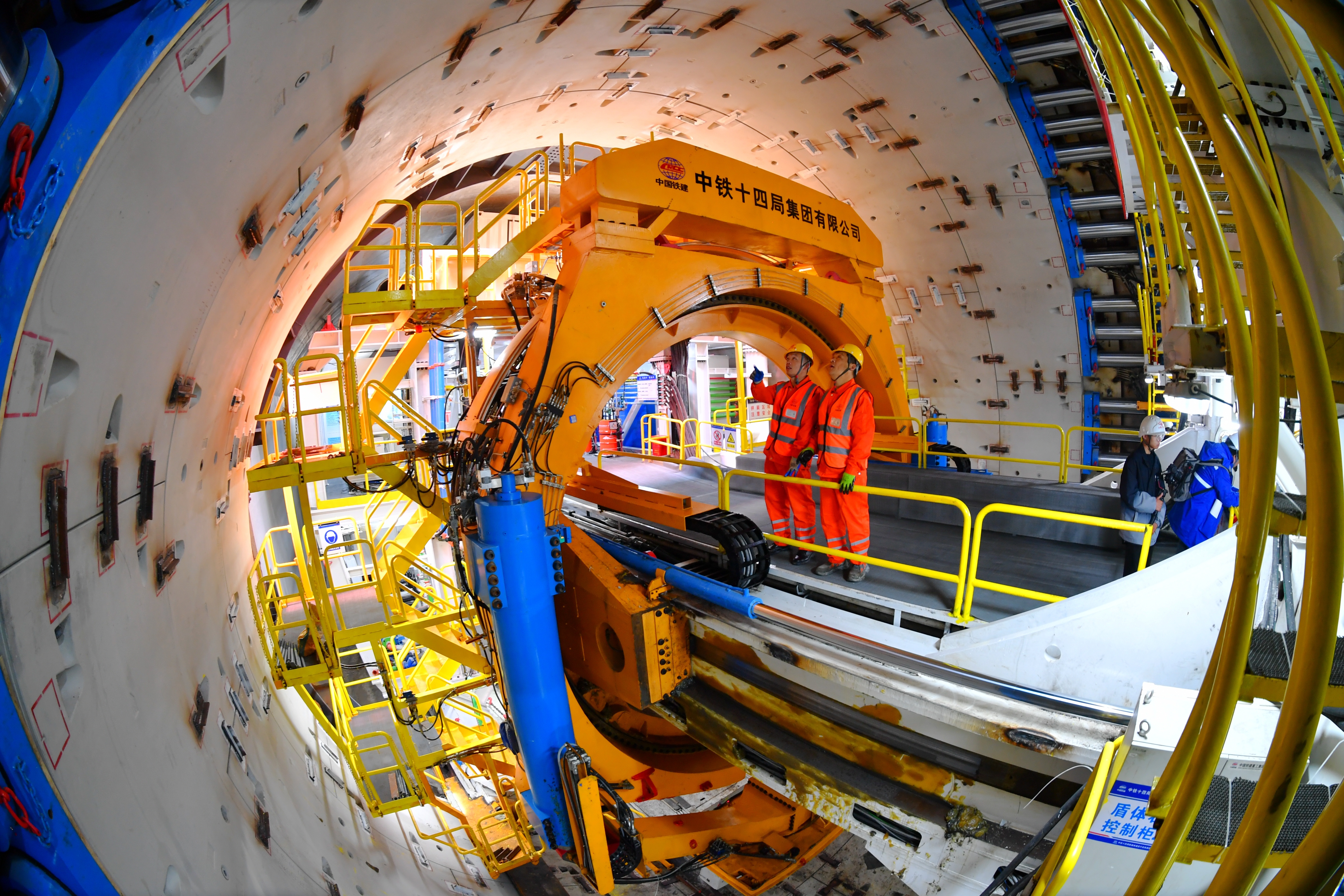 中国城市高铁第一隧通甬高铁苏州东隧道开始盾构掘进