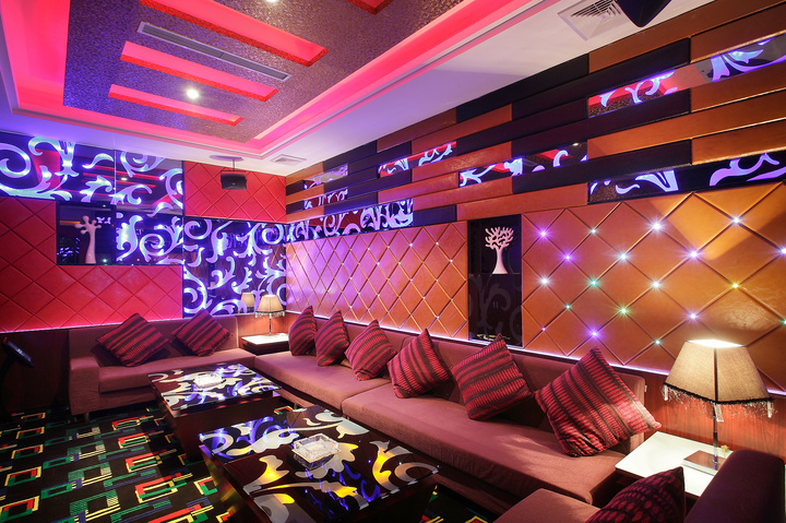 "案"说消费 | 打碎酒瓶被收取200元包厢清洁费,是否合理?