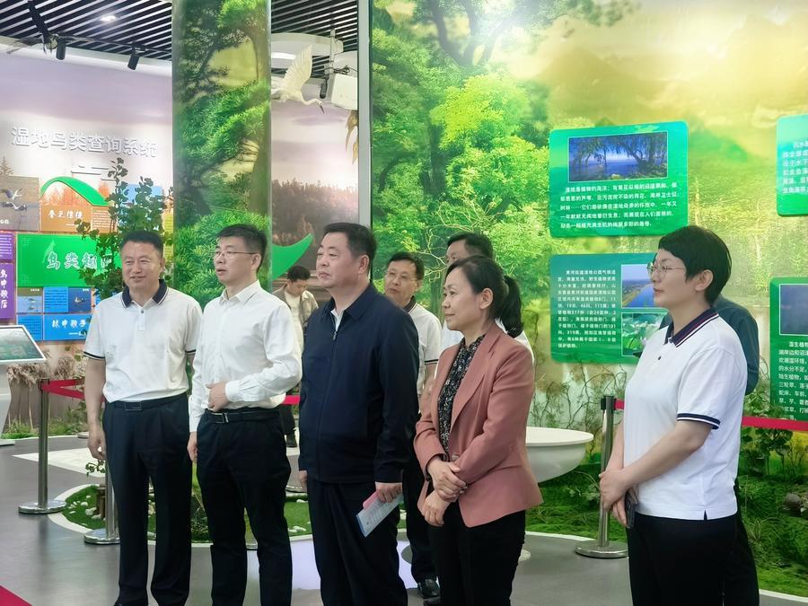 局长李璐璐主持,曹县县委副书记,县长孟令选致欢迎辞,菏泽市人民政府