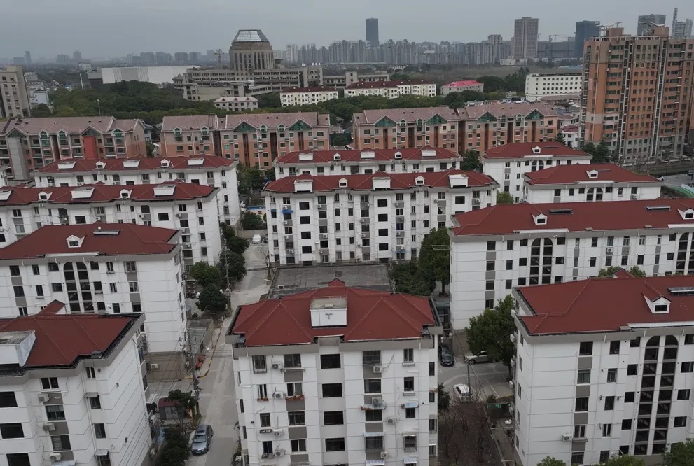 "项目负责人王臣介绍."迎园新村二坊此次有5幢楼