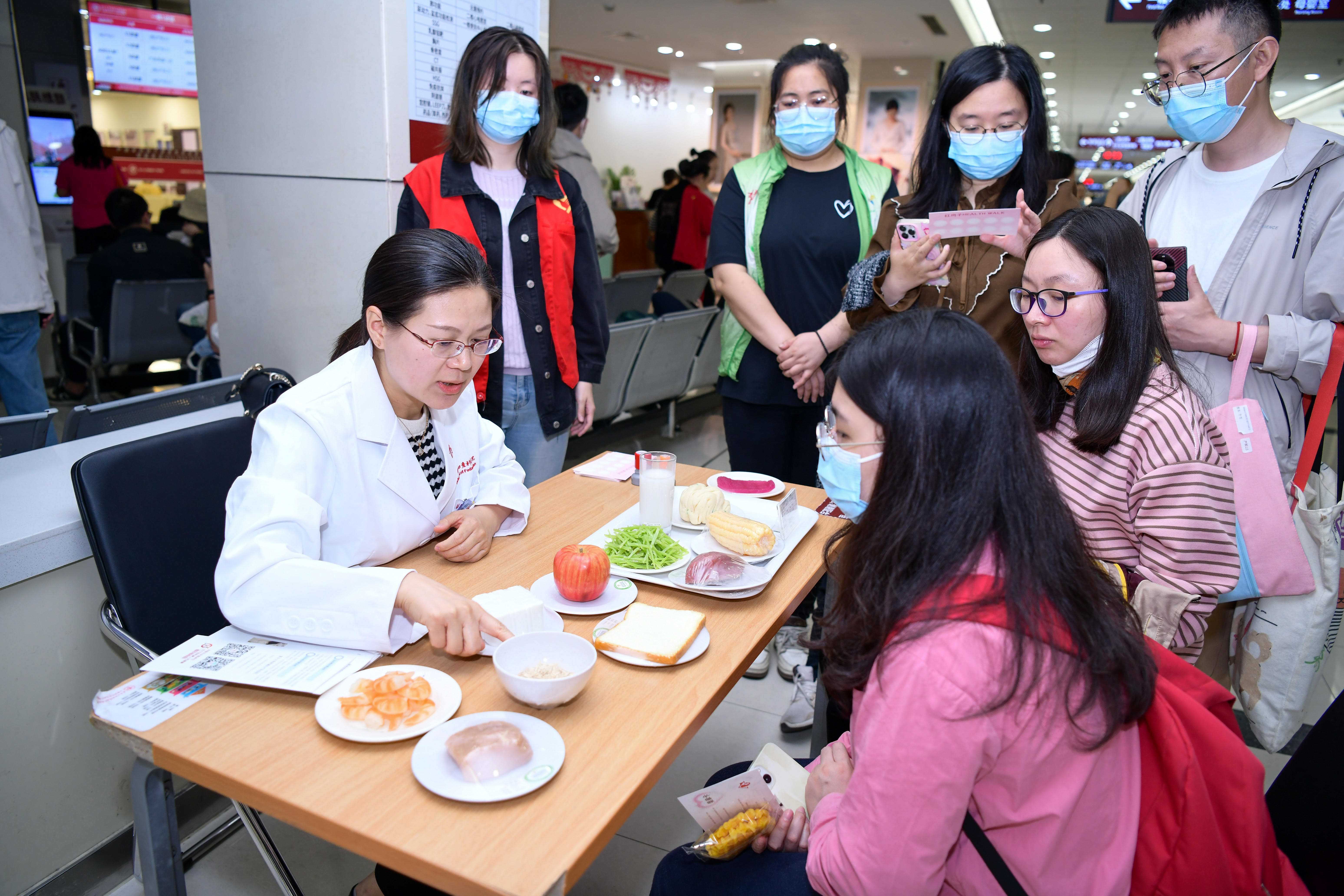 红房子医院门诊挂号(红房子医院门诊挂号时间)