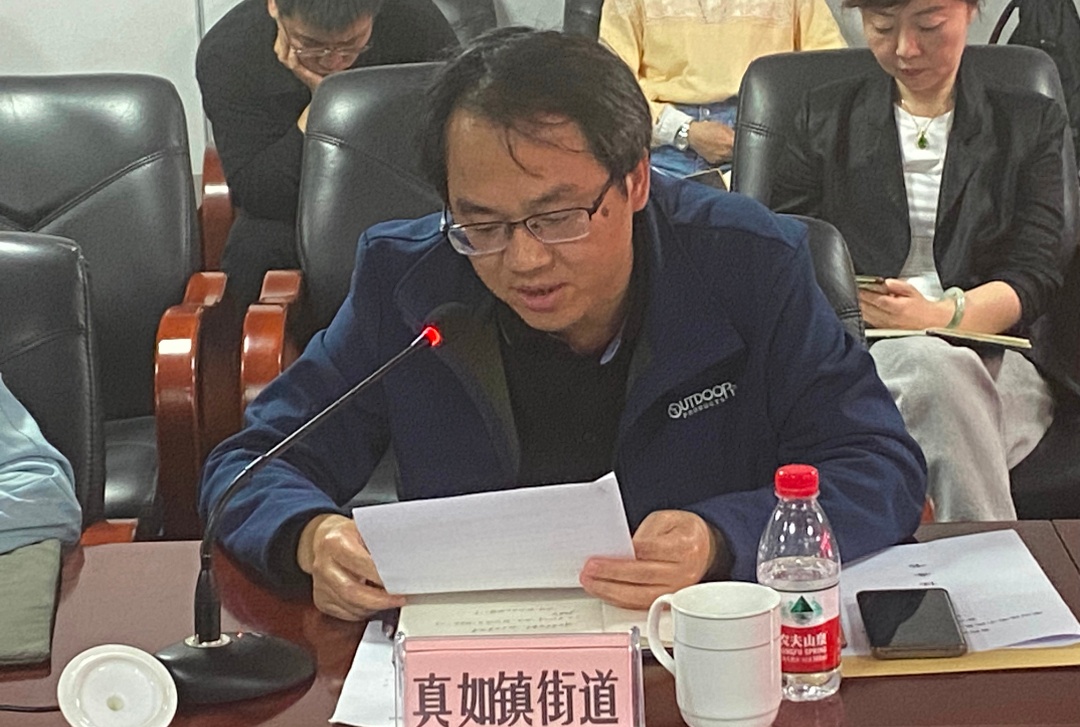 周海峰部署2024年"两旧一村"改造及加梯工作区房管局就2024年普陀区"