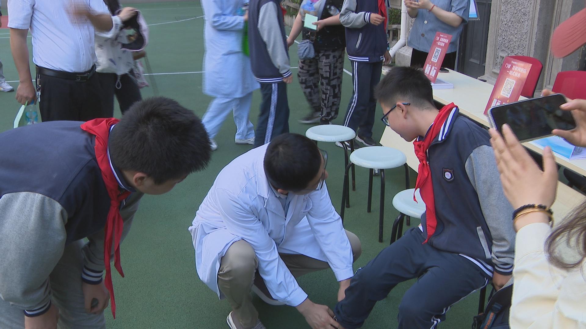 三甲医生进校园,构筑家校医一体化健康教育新模式