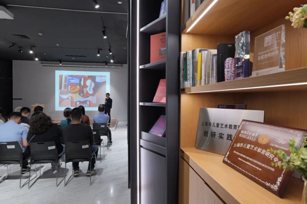 国际博物馆日"遇见"上海科技节,这个美术馆启动"寰宇弧光"科艺融合