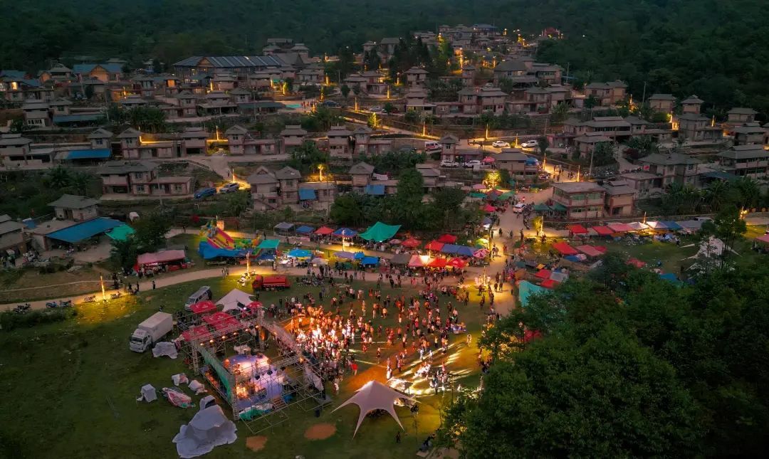 部供图《绿美西盟》 罗嘉 摄《博航云海》(西盟县勐梭镇秧落村博航组)