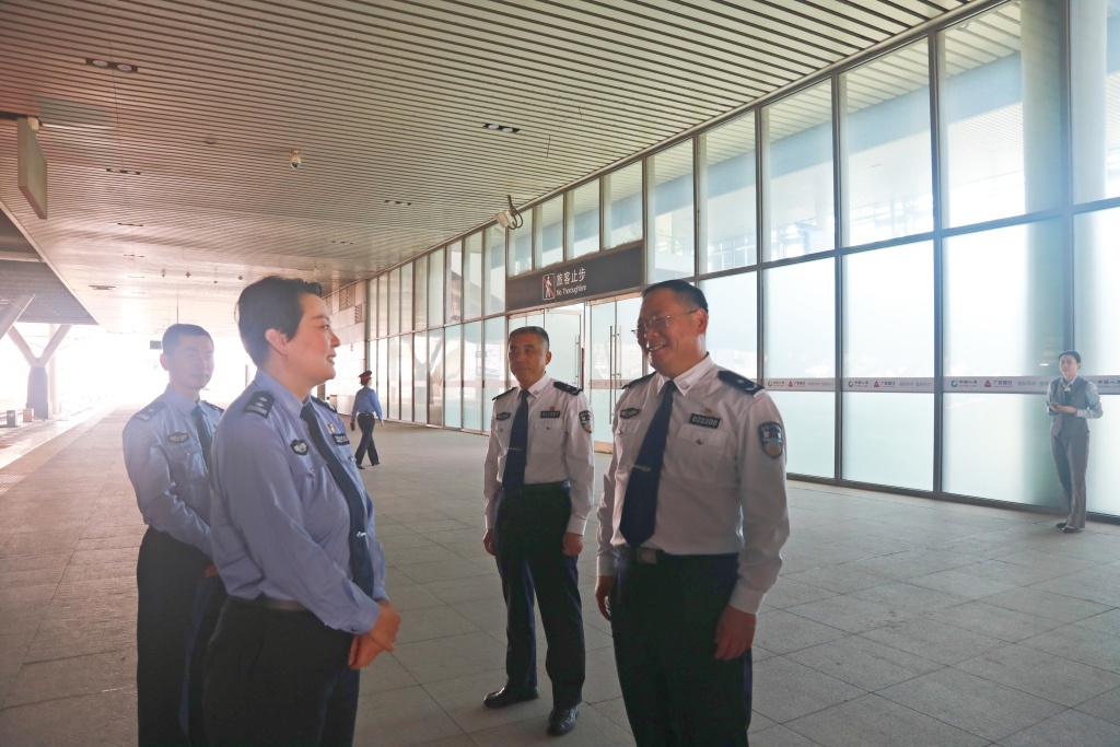 捐献生命火种 播撒爱心阳光市北公安分局女民警杨世坤成为青岛市第199