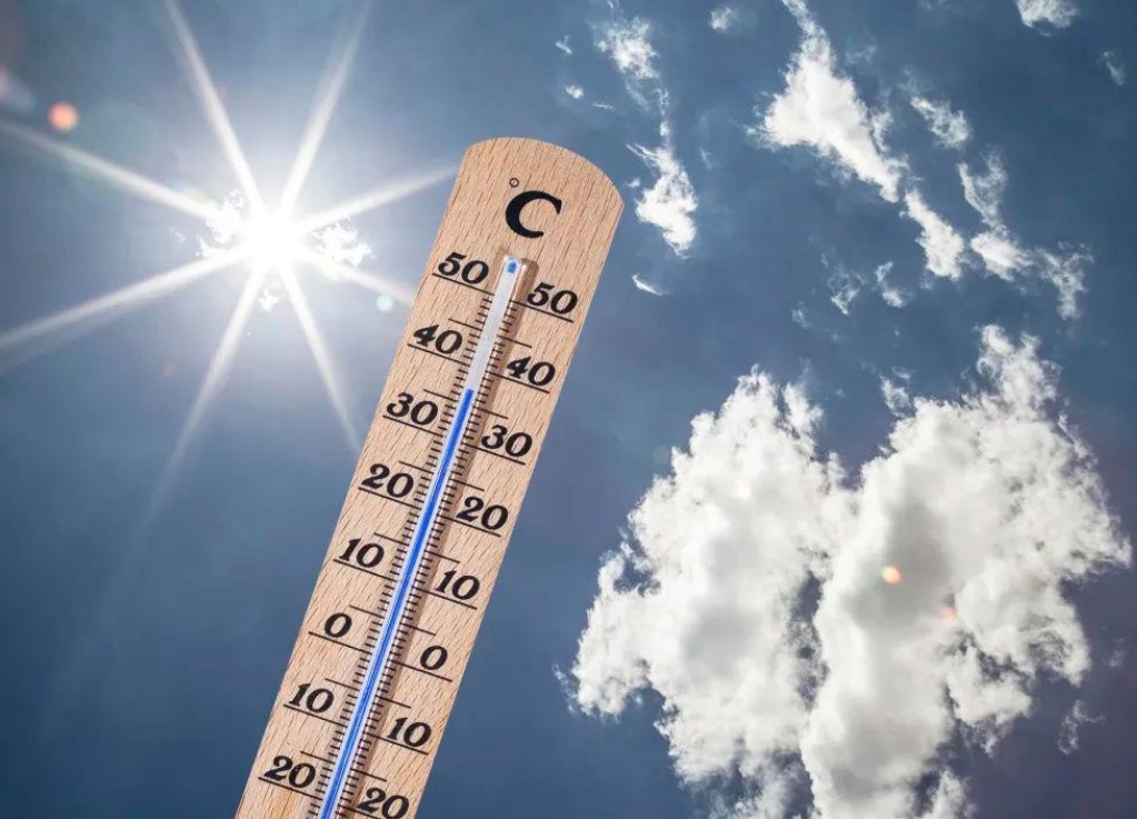 预警信号显示,目前,淄博市经开区南定镇最高气温已超过40℃