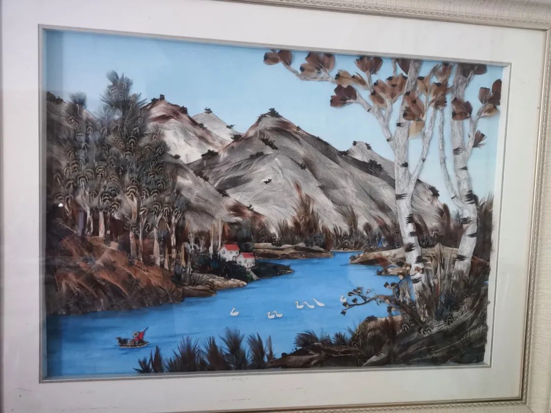 羽毛手工作品幼儿园_方松街道社区学校_羽毛画课程