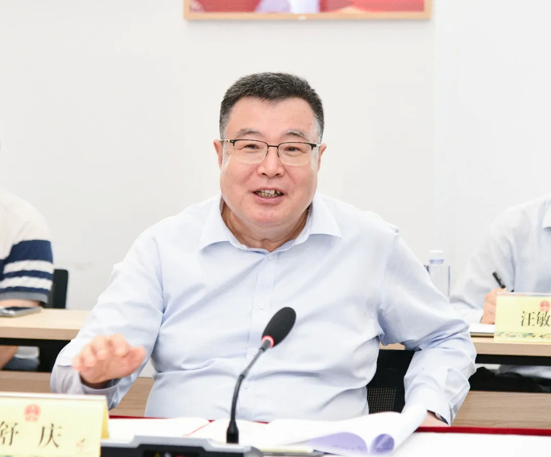 舒庆一行参观了乐高乐园指挥部等地,现场了解发展大事记及整体规划