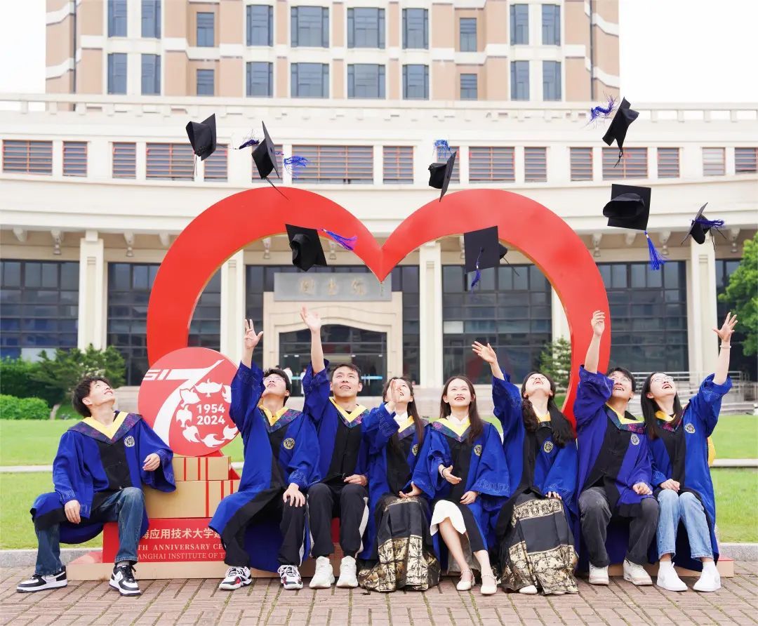 2024毕业季① | 快门定格瞬间,留下大学美好回忆