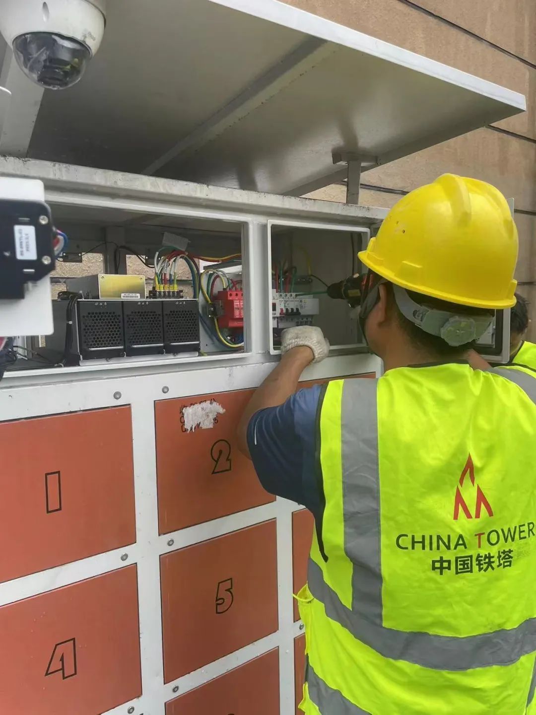 崇明上新一批换电柜
