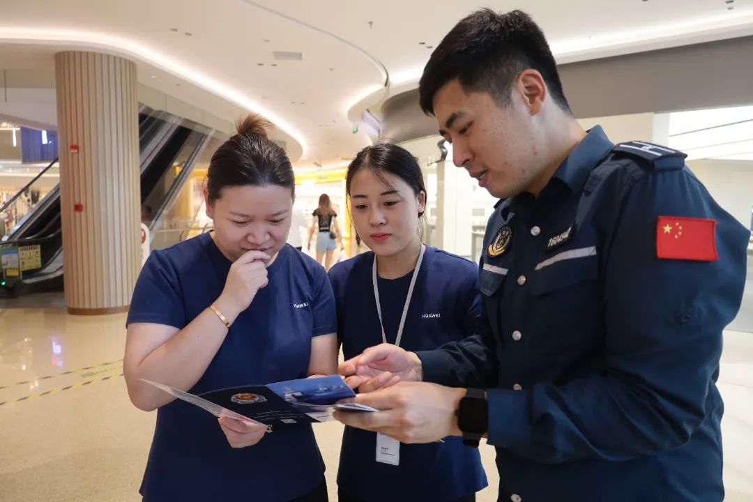 >上观号>上海宝山>文章详情> 近日,宝山海警局联合宝山海事局,上海