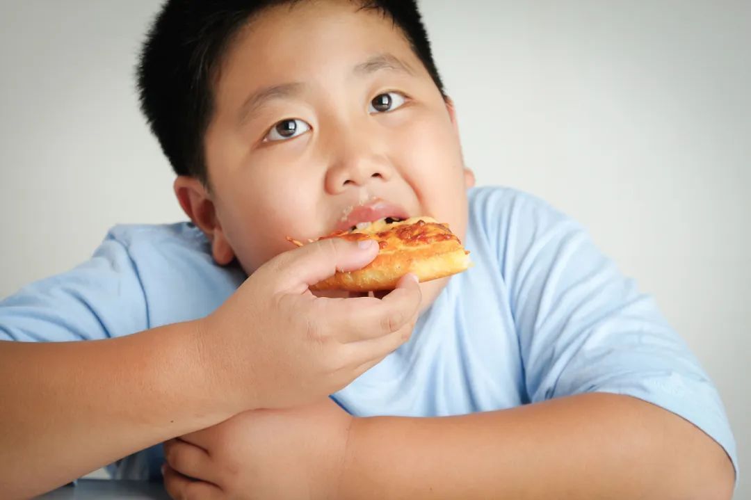 “静”享健康丨暑假不想孩子体重“放飞”？这份饮食运动计划快收藏